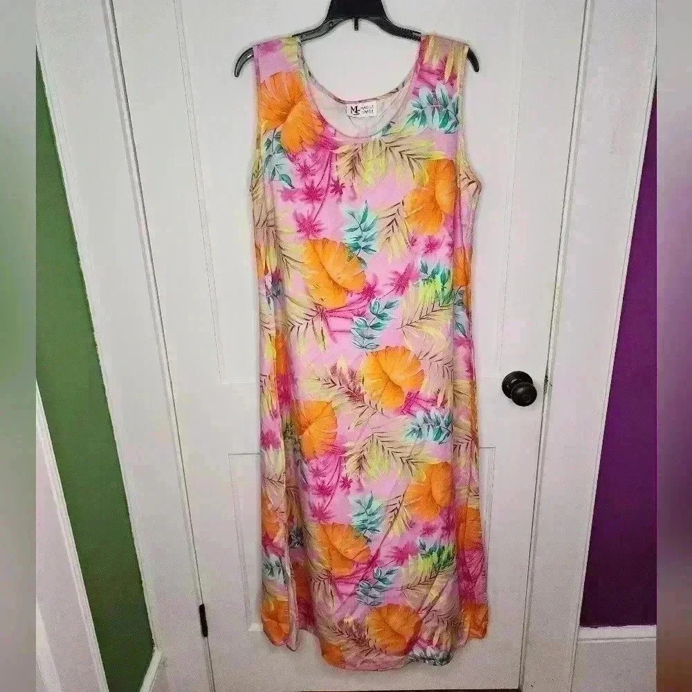 Maggie Sweet Maxi Dress Women Sz Medium Tropical Pink Print Travel Cruise - Picture 1 of 5